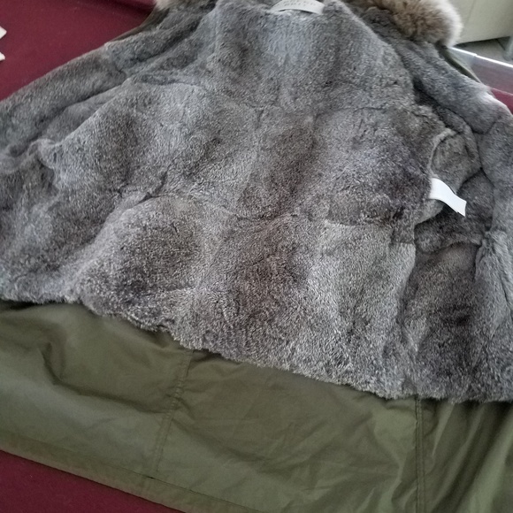 Mens Burberry brit with fur liner - Picture 6 of 8